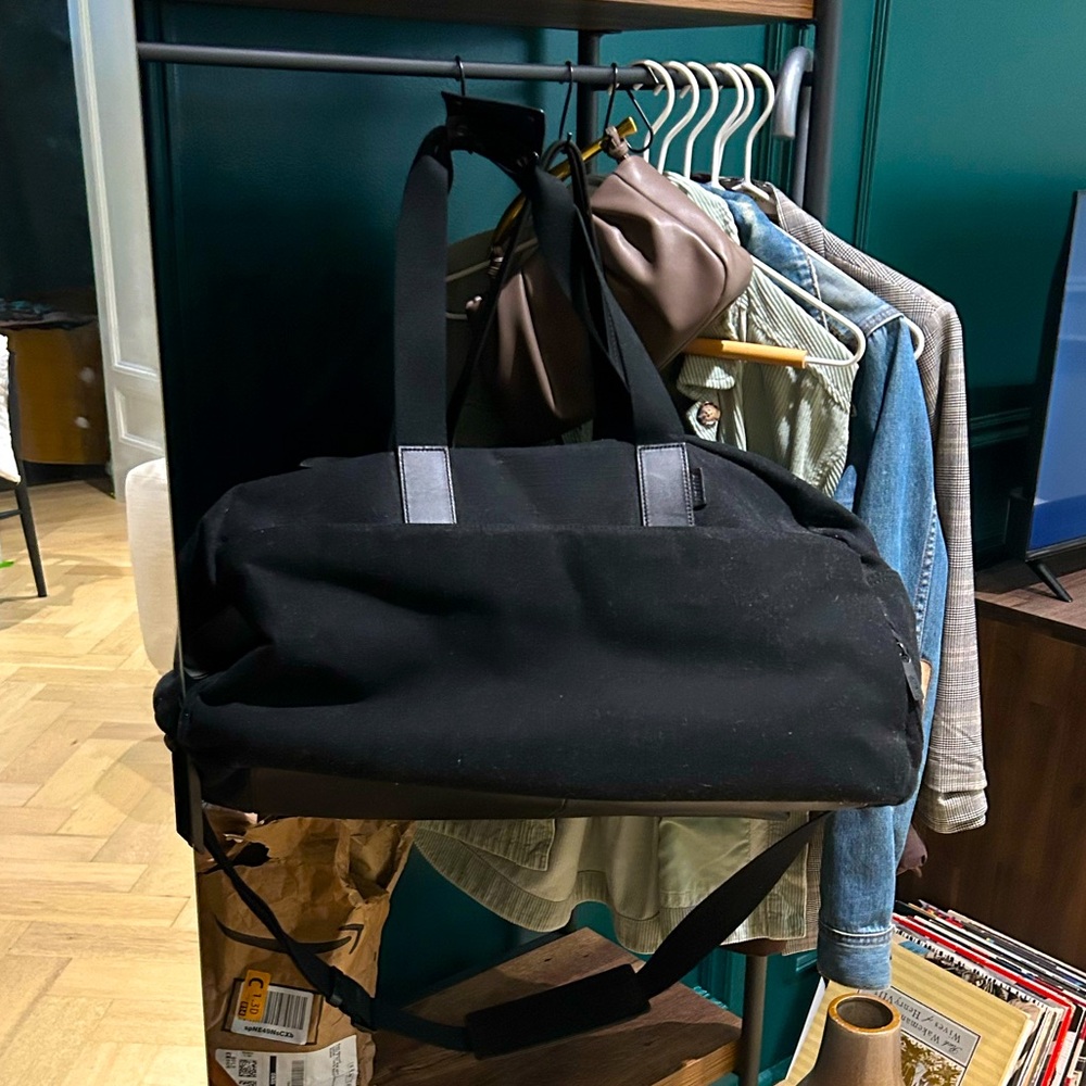 Away Everday Bag in Black/Leather Accents